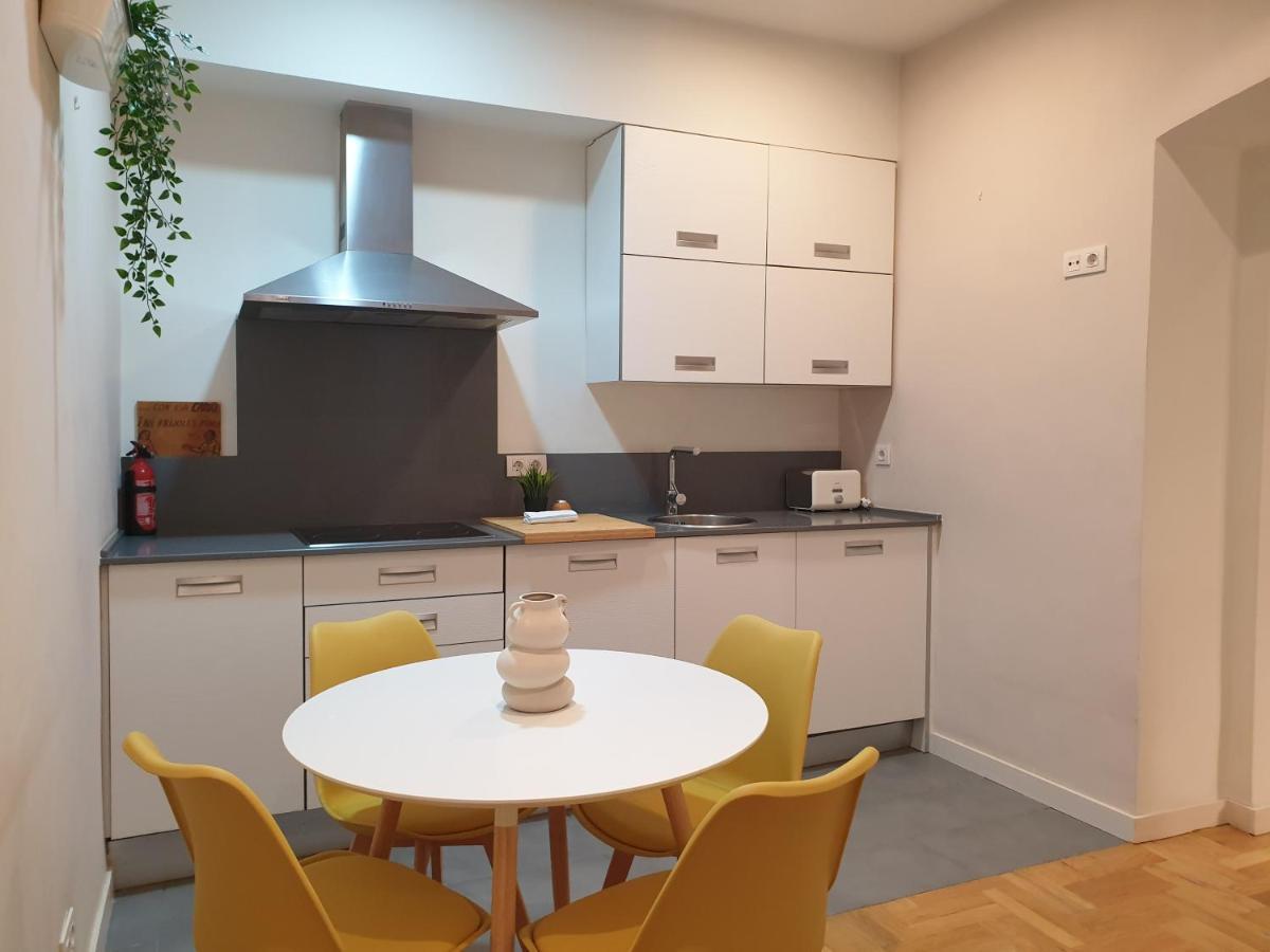 Apartment Con Patio En El Centro De Bilbao&guggenheim Bilbao